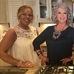 Meet your Posher, Connie